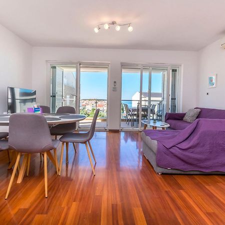Apartment Belle Vue Primošten Oda fotoğraf